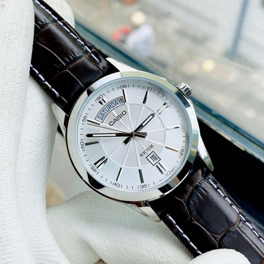 montre homme casio mtp 1381l 7avdf bracelet en cuir marron affichage analogique résistant à l'eau