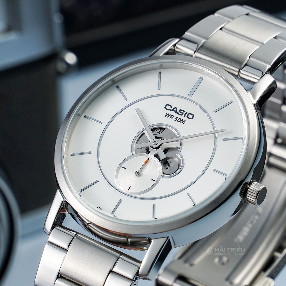 montre homme casio mtp b130d 7avdf bracelet en acier inoxydable affichage analogique résistant à l'eau