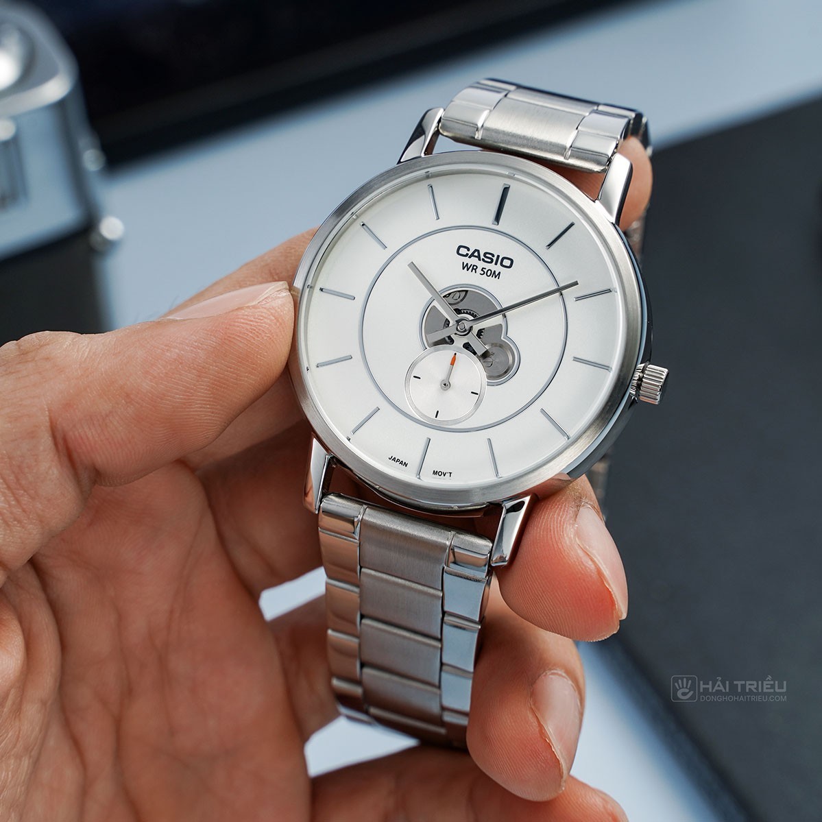 montre homme casio mtp b130d 7avdf bracelet en acier inoxydable affichage analogique résistant à l'eau