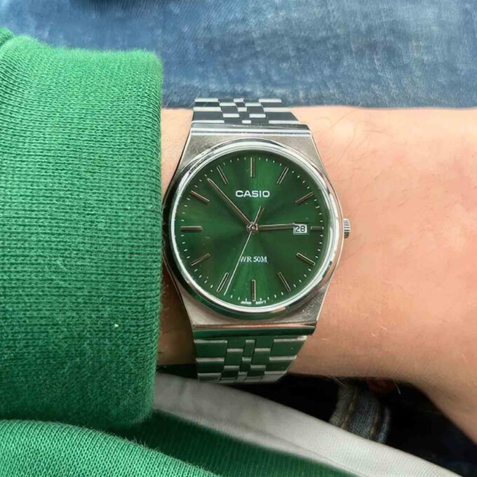 Montre Homme Casio - MTP-B145D-3AVDF - Bracelet en Acier Inoxydable - Affichage analogique - Résistant à l'eau