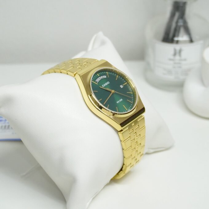 Montre Homme - Casio - Cadran vert, Bracelet acier inoxydable doré, Étanche, Quartz - Acier inoxydable - Doré - MTP-B146G-3AVDF