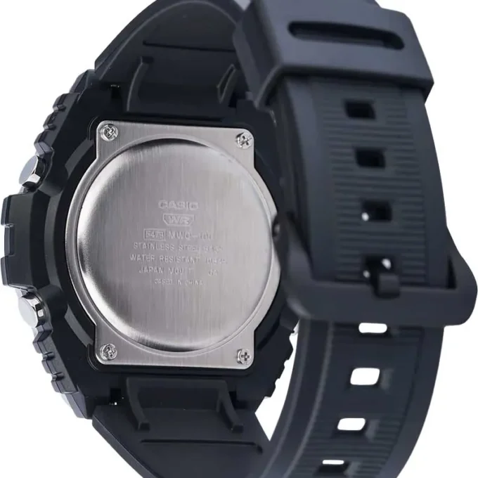 Montre Casio Homme - 100M Resistante à l'eau - Acier Inoxydable - Heure mondiale/Compte à rebours/Calendrier automatique/Alarmes multiples/Chronographe 100 SEC - Batterie de 10 ans- MWQ-100-1AVDF