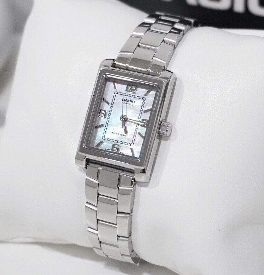 montre classique femme design Élégant, bracelet acier inoxydable, résistante à leau, mouvement quartz acier rose référence ltp 1234ds 4adf