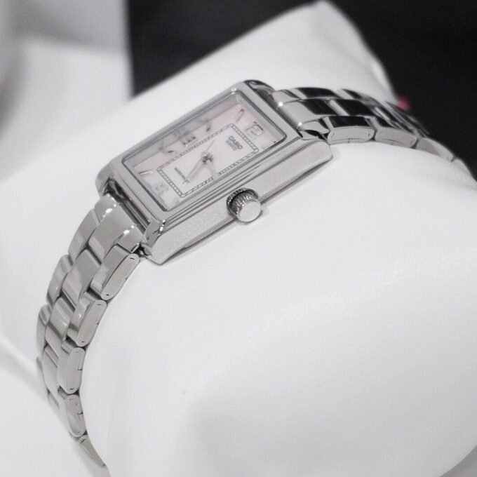 Montre Classique - Femme - Design Élégant, Bracelet Acier Inoxydable, Résistante à lEau, Mouvement Quartz - Acier - Rose - Référence LTP-1234DS-4ADF