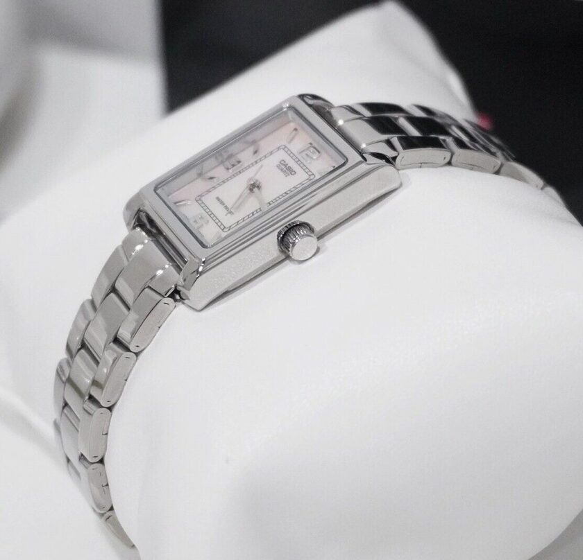 montre classique femme design Élégant, bracelet acier inoxydable, résistante à leau, mouvement quartz acier rose référence ltp 1234ds 4adf