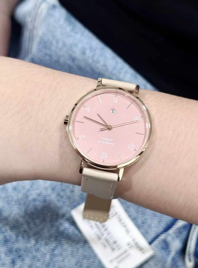 montre casio femme couleur du boîtier rose analogique verre saphir she 4562pgl 4audf verre saphir