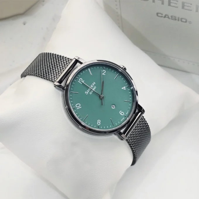 Montre CASIO Pour Femme - SHE-4562BM-3AUDF - Verre Cristal de Saphir - Résistance à l'eau de 50M - Fermoir Réglable - Verre Saphir