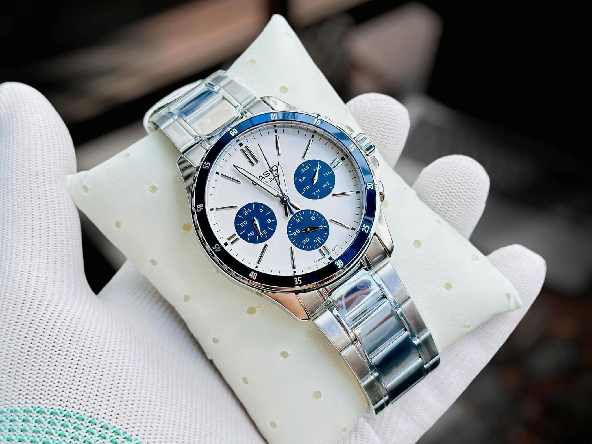 montre classique homme casio mtp 1374d 7a2vdf – acier inoxydable, bracelet métal, cadran blanc, Étanche – bleu gris