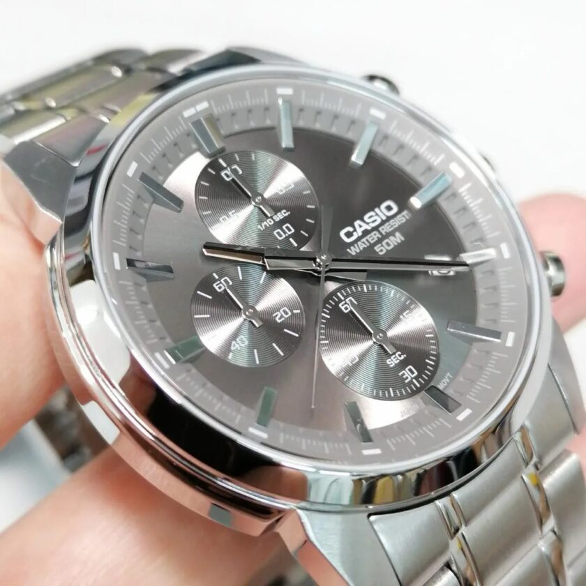 montre femme casio mtp e510d 8avdf bracelet en acier inoxydable affichage analogique résistant à l'eau